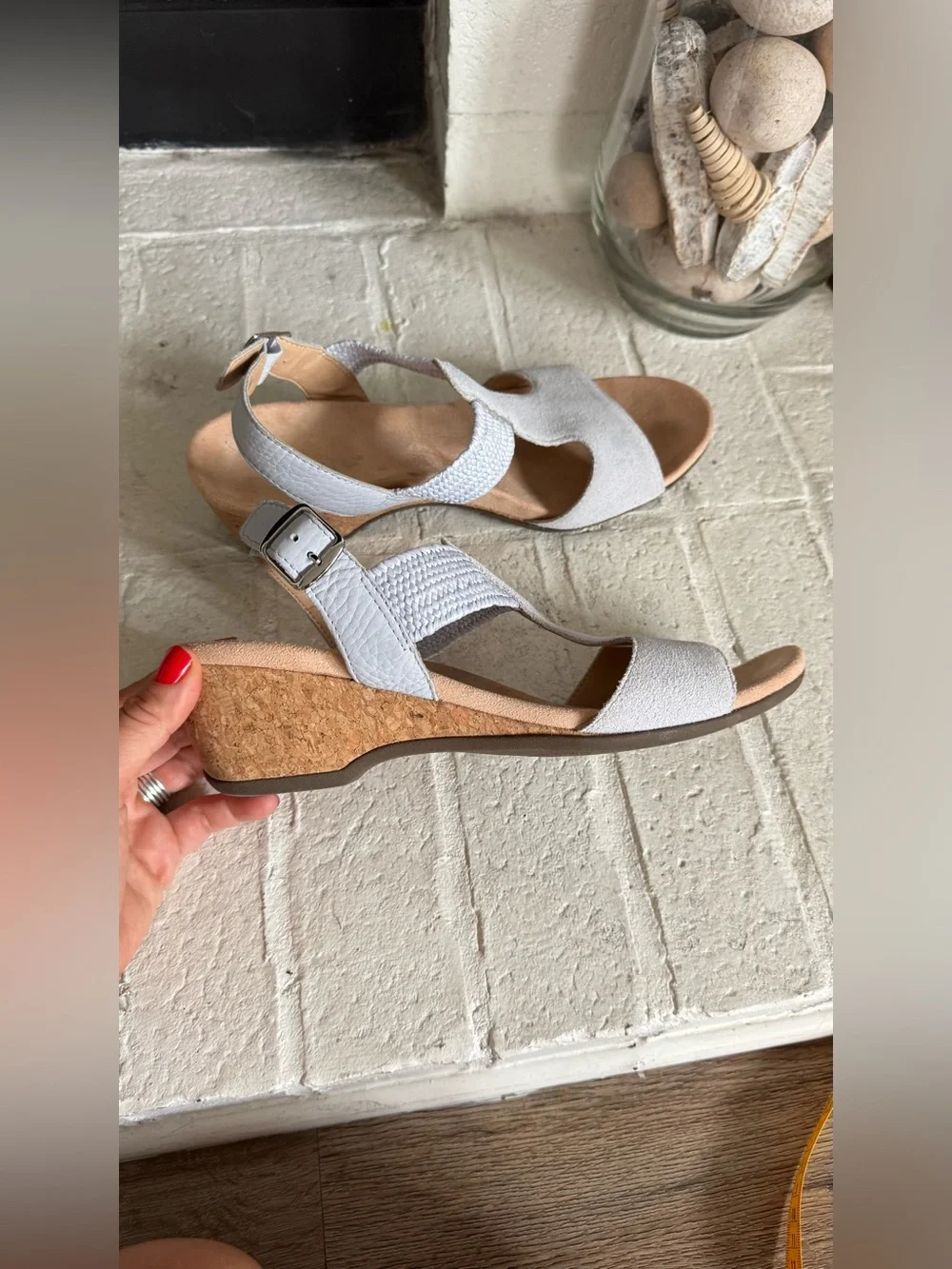 Vionic Katy II Lavender Suede Cork Wedge Comfort Sandals Size 10